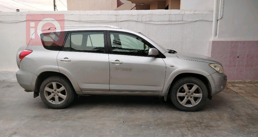 تويوتا راف 4